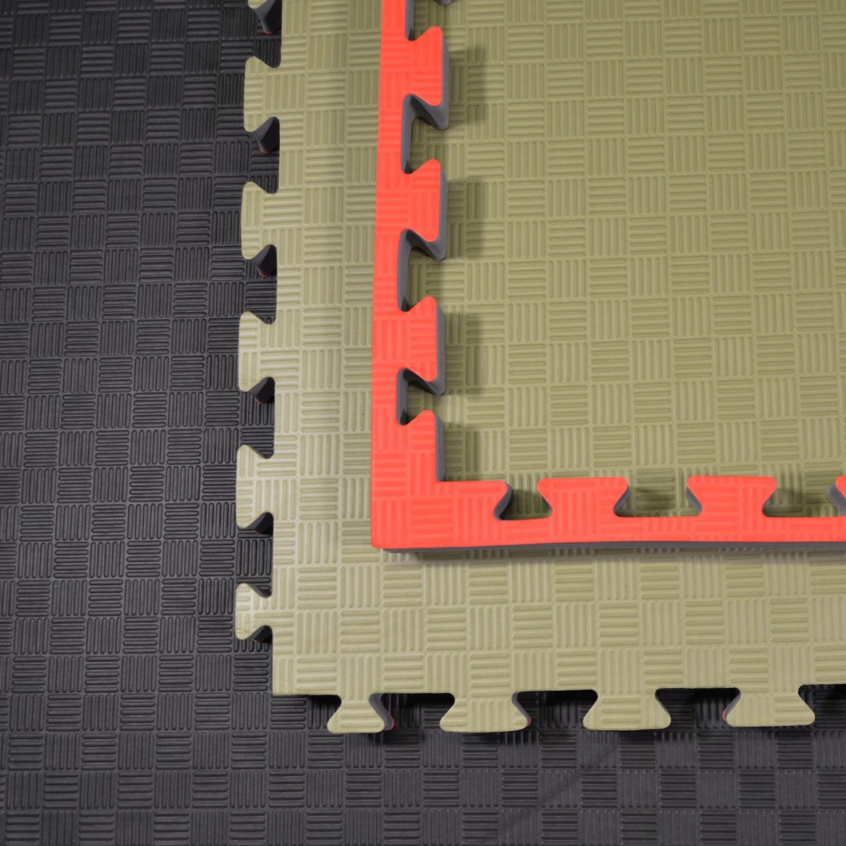 Kampfsportmatten Wendematte rot/ grün 100x100x4cm